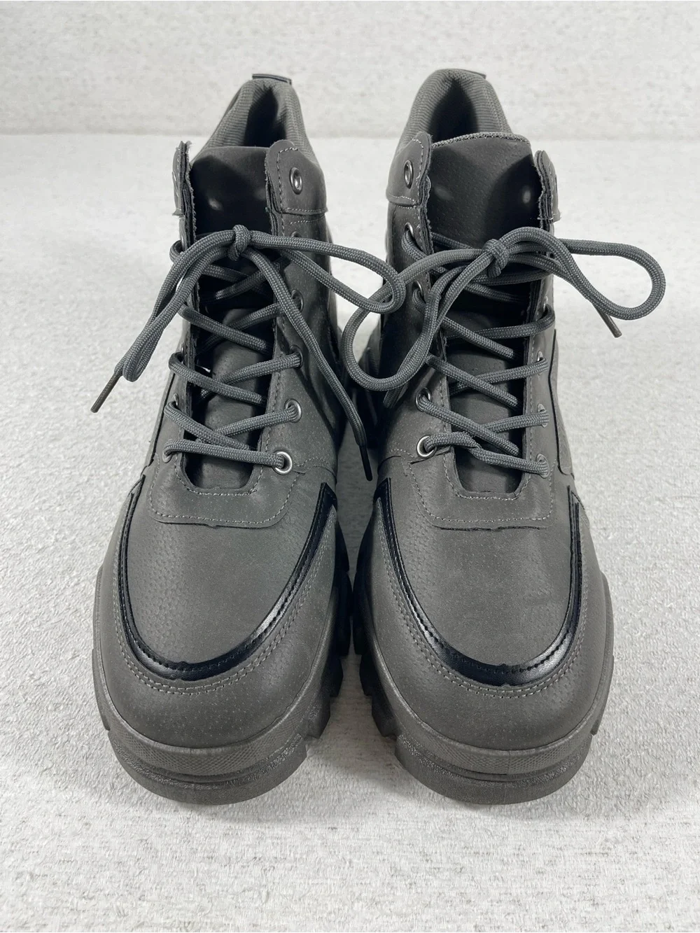 SAKTEOABRD Men’s Outdoor/Sports Thick Sole Lace Up High Top Boots. SKU#0368